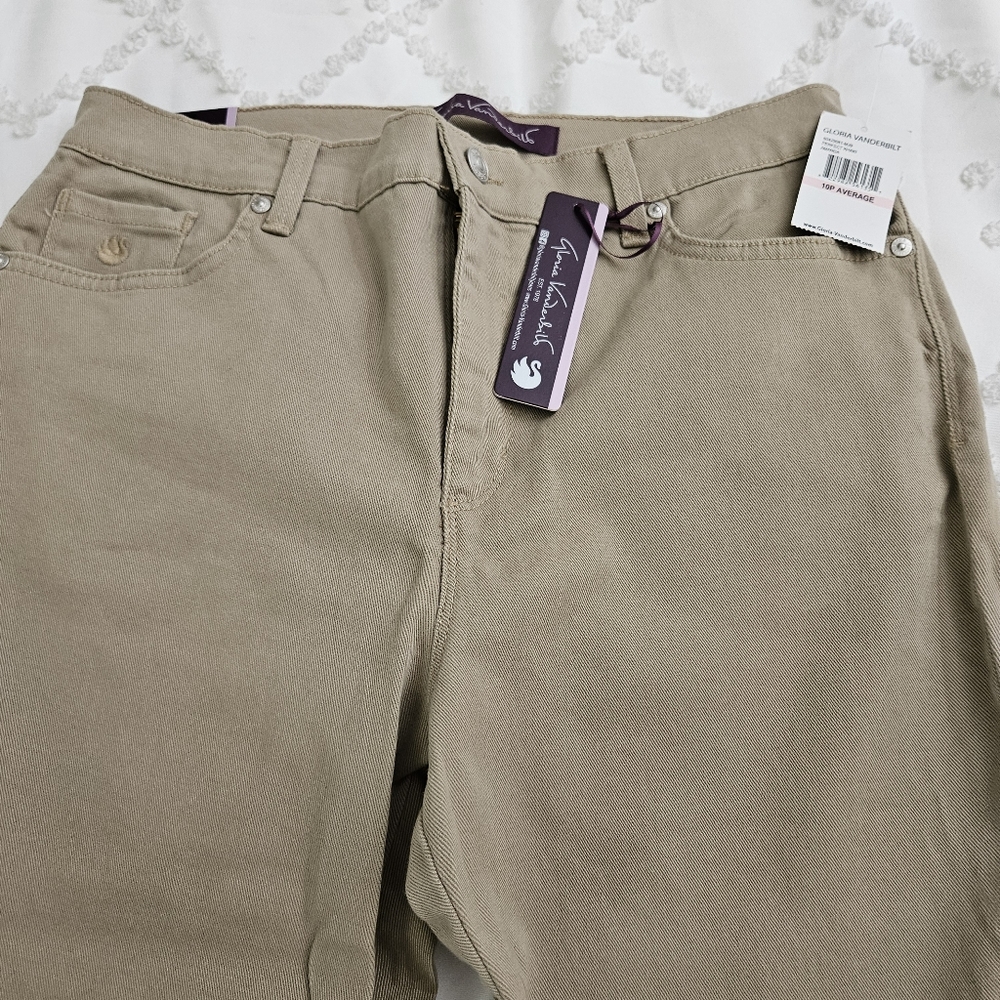 Gloria Vanderbilt Slimming Jean